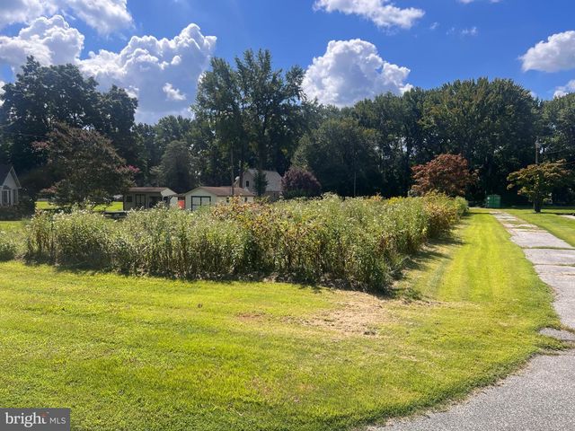 21 KING ST, Pennsville, NJ 08070
