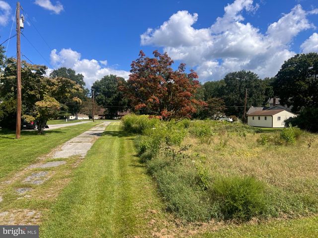 21 KING ST, Pennsville, NJ 08070
