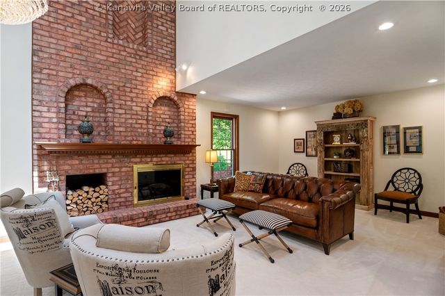 14 Stonegate Drive, Hurricane, WV 25526