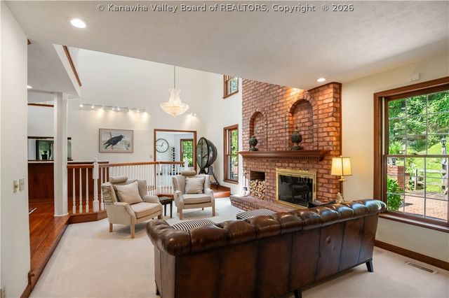 14 Stonegate Drive, Hurricane, WV 25526