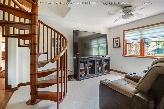14 Stonegate Drive, Hurricane, WV 25526