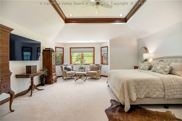14 Stonegate Drive, Hurricane, WV 25526