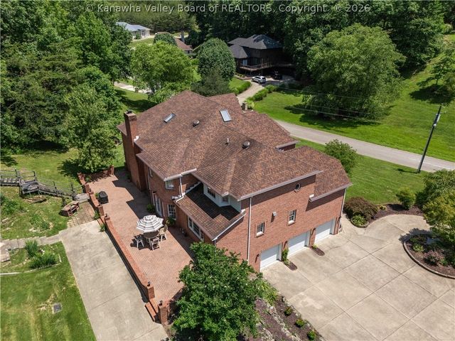 14 Stonegate Drive, Hurricane, WV 25526