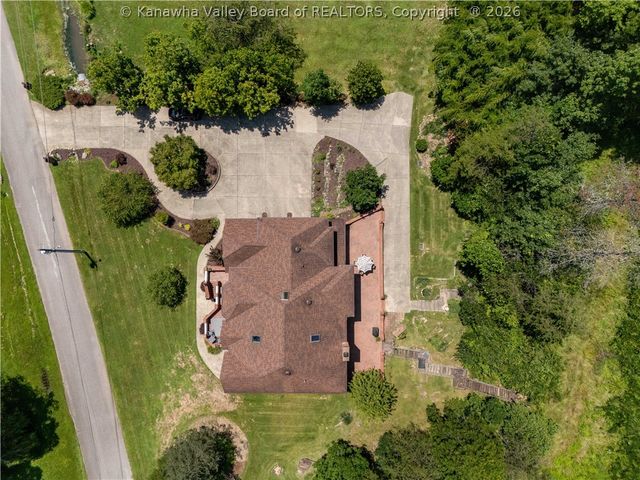 14 Stonegate Drive, Hurricane, WV 25526