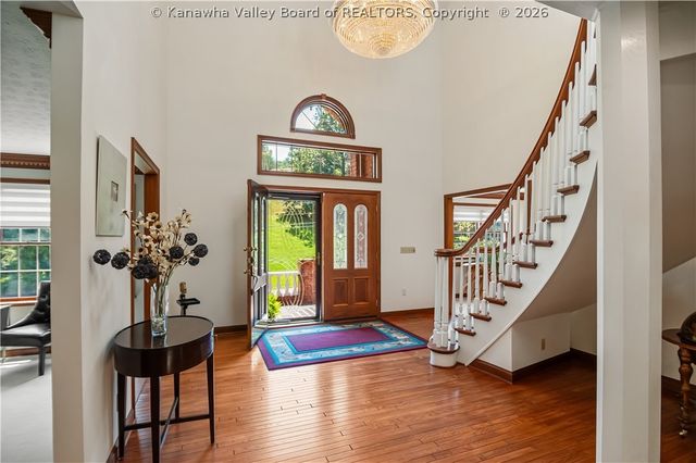 14 Stonegate Drive, Hurricane, WV 25526