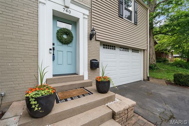 740 Fieldston Terrace, St Louis, MO 63119