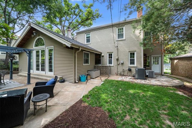 740 Fieldston Terrace, St Louis, MO 63119