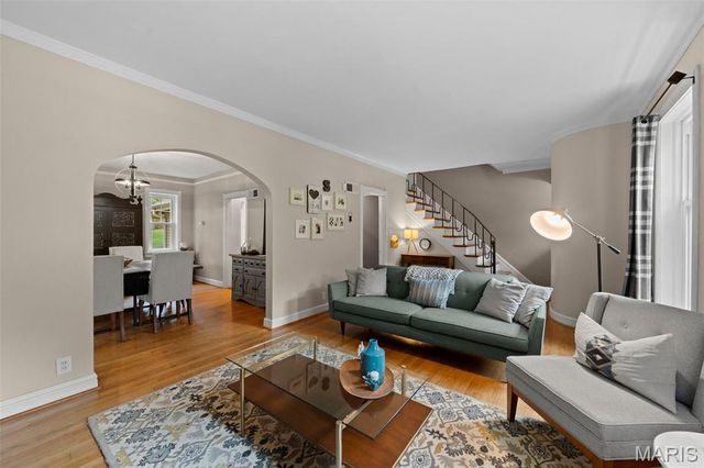 740 Fieldston Terrace, St Louis, MO 63119