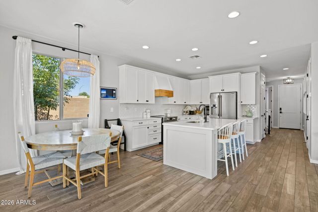 7548 E OLLA Avenue, Mesa, AZ 85212
