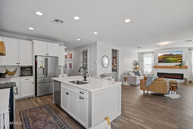 7548 E OLLA Avenue, Mesa, AZ 85212