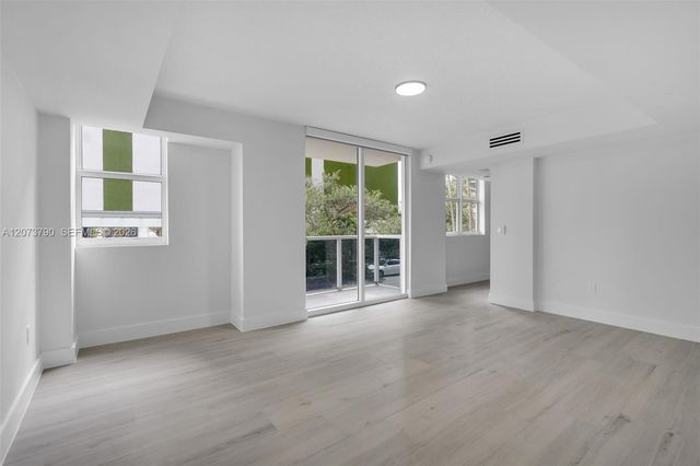 601 NE 23rd Street TH4, Miami, FL 33137