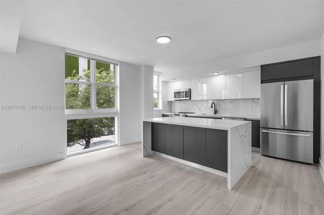 601 NE 23rd Street TH4, Miami, FL 33137