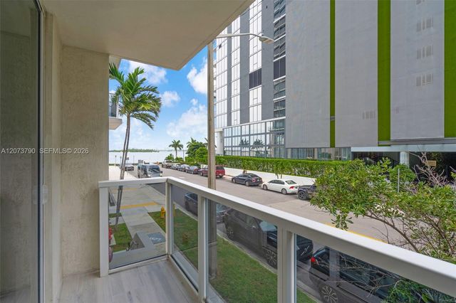 601 NE 23rd Street TH4, Miami, FL 33137