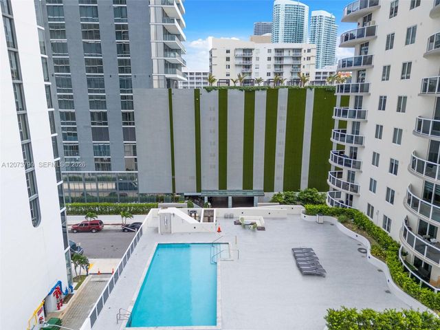 601 NE 23rd Street TH4, Miami, FL 33137