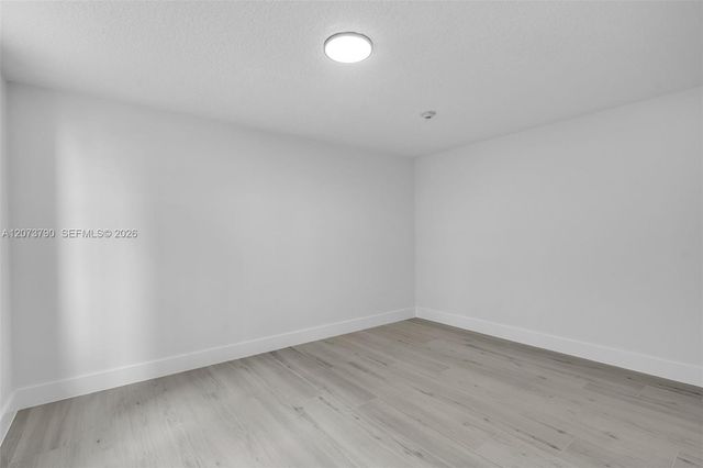 601 NE 23rd Street TH4, Miami, FL 33137