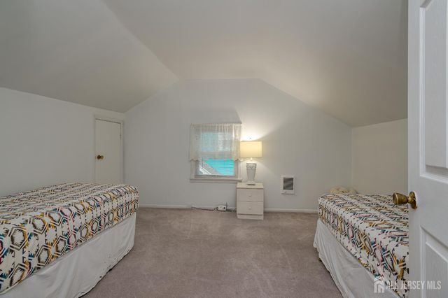 118 Vogel Place, Middlesex, NJ 08846