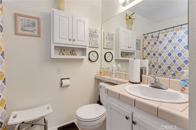19222 Cottonwood Drive, Apple Valley, CA 92308