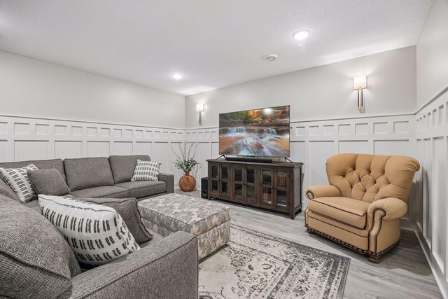 1891 Campfire Drive W, Waconia, MN 55387