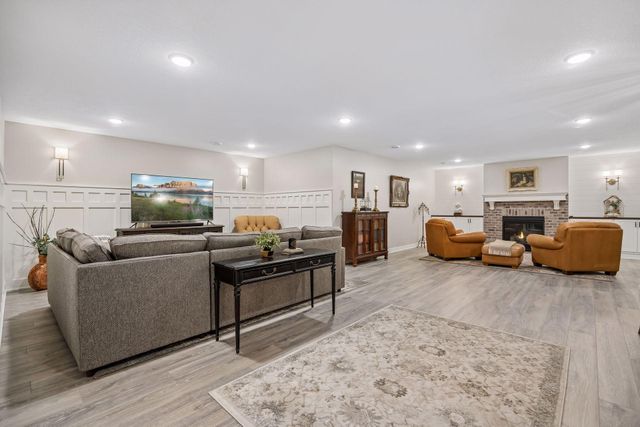 1891 Campfire Drive W, Waconia, MN 55387
