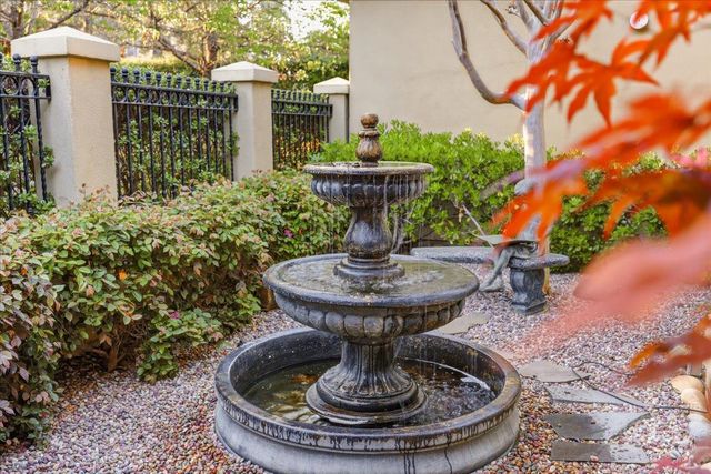 1215 Tournament Drive, Hillsborough, CA 94010