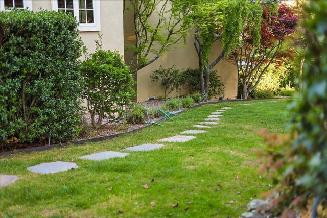 1215 Tournament Drive, Hillsborough, CA 94010