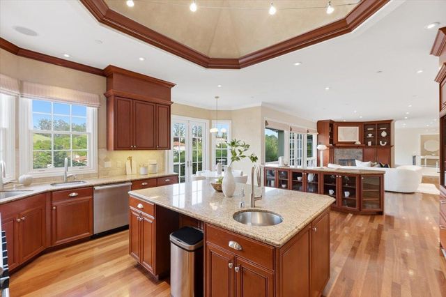 1215 Tournament Drive, Hillsborough, CA 94010