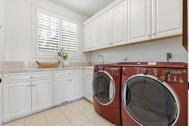 1215 Tournament Drive, Hillsborough, CA 94010