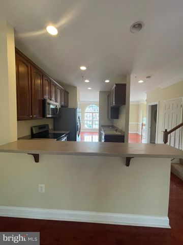 3916 BRYANT PARK CIR, Burtonsville, MD 20866