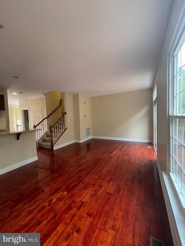 3916 BRYANT PARK CIR, Burtonsville, MD 20866