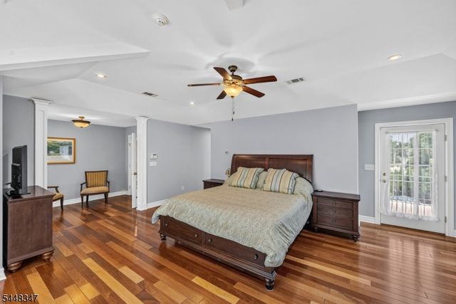 6 Park Ln, Jefferson Twp., NJ 07438