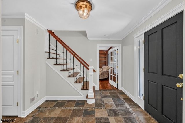 6 Park Ln, Jefferson Twp., NJ 07438