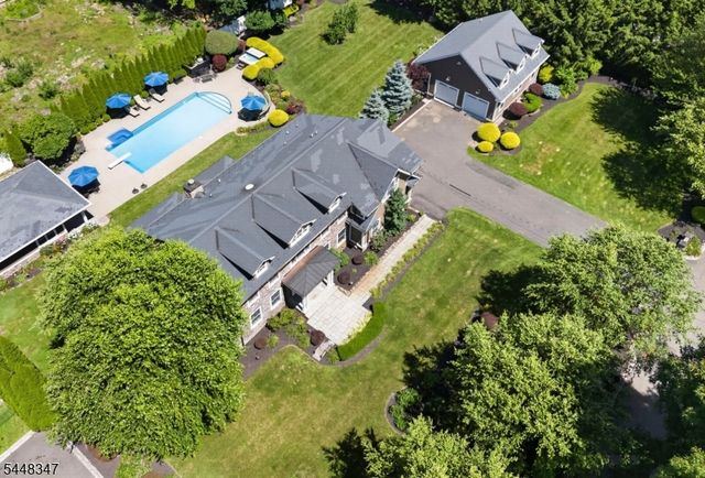 6 Park Ln, Jefferson Twp., NJ 07438