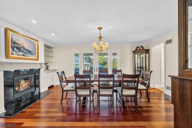 6 Park Ln, Jefferson Twp., NJ 07438