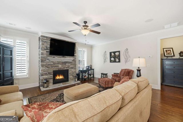 126 Heron Crossing, Woodstock, GA 30188