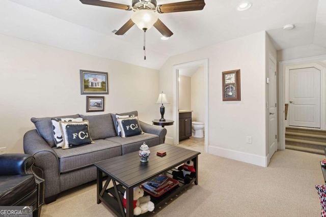 126 Heron Crossing, Woodstock, GA 30188