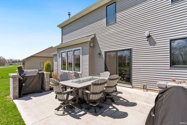 2016 Fairway Drive, Auburn, IN 46706