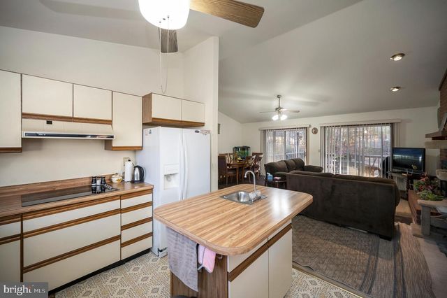 111 BIRCHSIDE CIR, Locust Grove, VA 22508