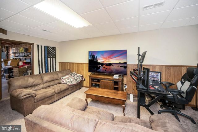 111 BIRCHSIDE CIR, Locust Grove, VA 22508