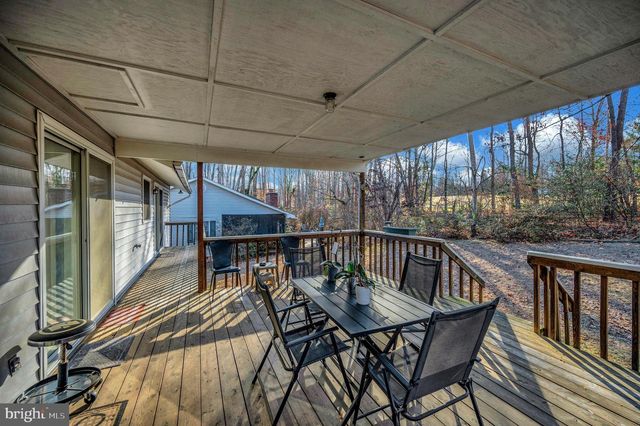 111 BIRCHSIDE CIR, Locust Grove, VA 22508