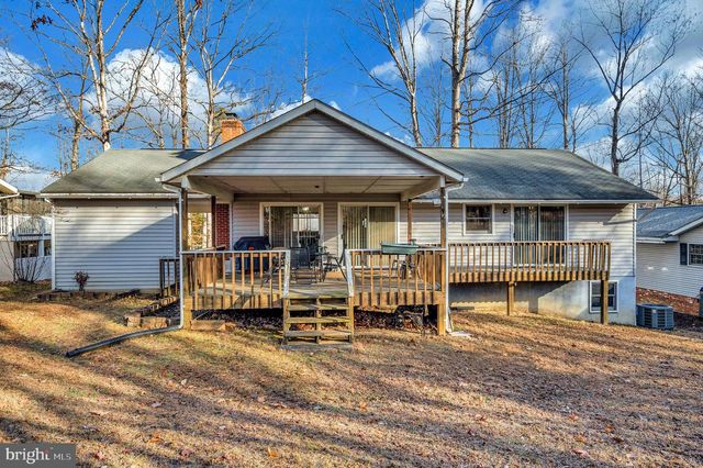 111 BIRCHSIDE CIR, Locust Grove, VA 22508