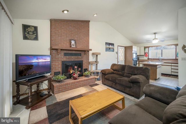 111 BIRCHSIDE CIR, Locust Grove, VA 22508