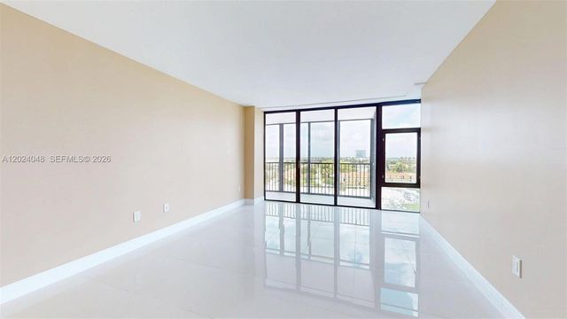 20100 W Country Club Dr 801, Aventura, FL 33180