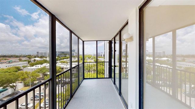 20100 W Country Club Dr 801, Aventura, FL 33180