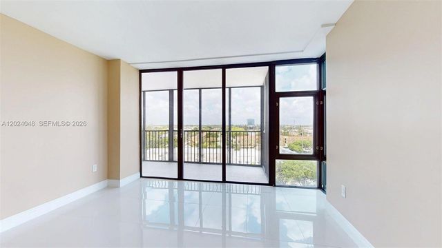 20100 W Country Club Dr 801, Aventura, FL 33180