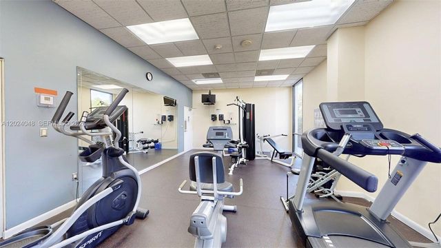 20100 W Country Club Dr 801, Aventura, FL 33180