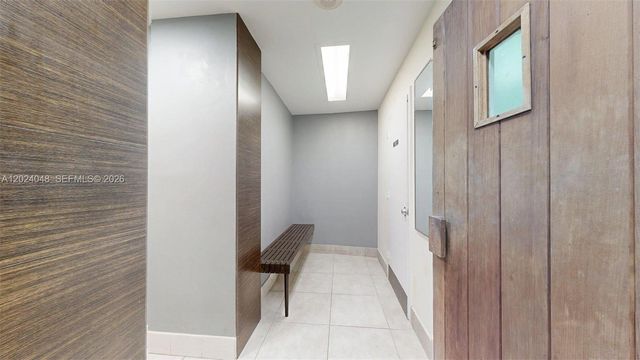 20100 W Country Club Dr 801, Aventura, FL 33180