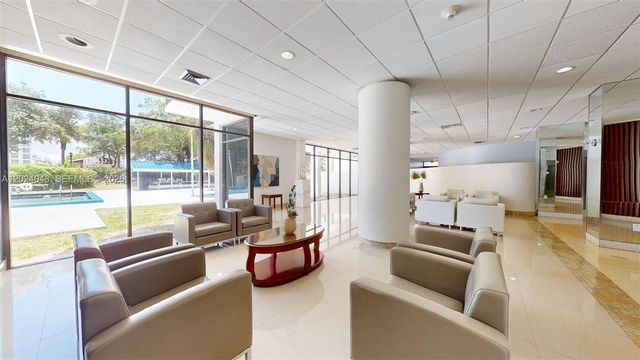 20100 W Country Club Dr 801, Aventura, FL 33180