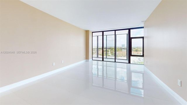 20100 W Country Club Dr 801, Aventura, FL 33180