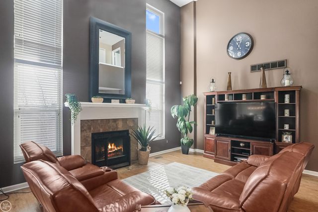 46686 Heather Lane, New Baltimore, MI 48051