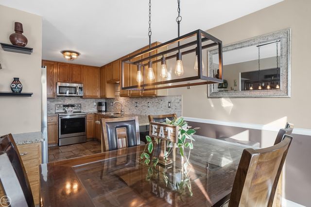 46686 Heather Lane, New Baltimore, MI 48051